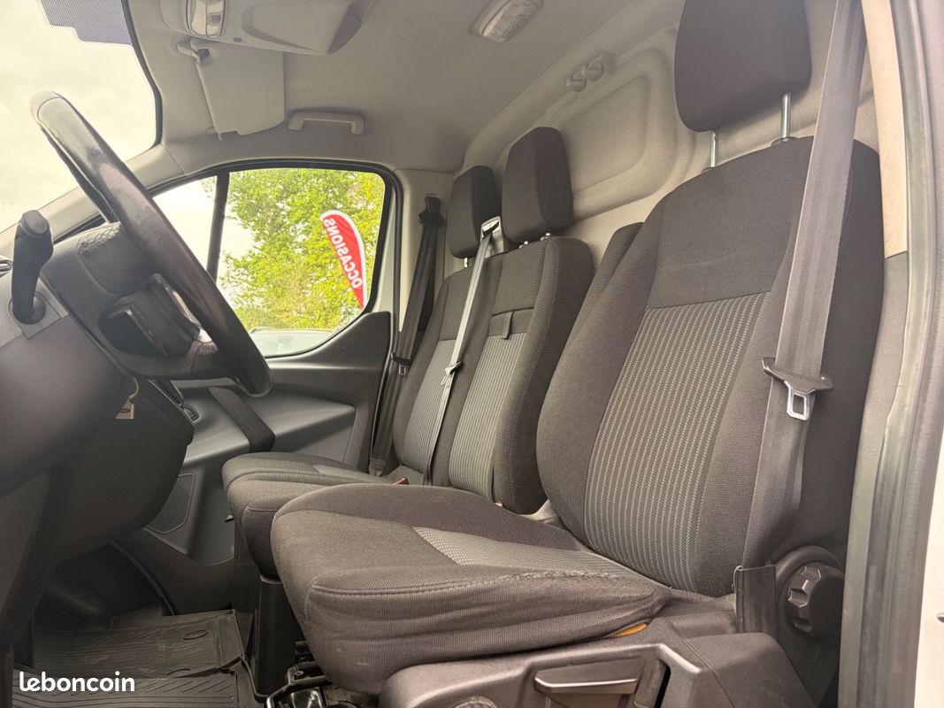 FORD TRANSIT 2.0 TDCI 140cv L2H1 Limited 1er main Bva (image 7)