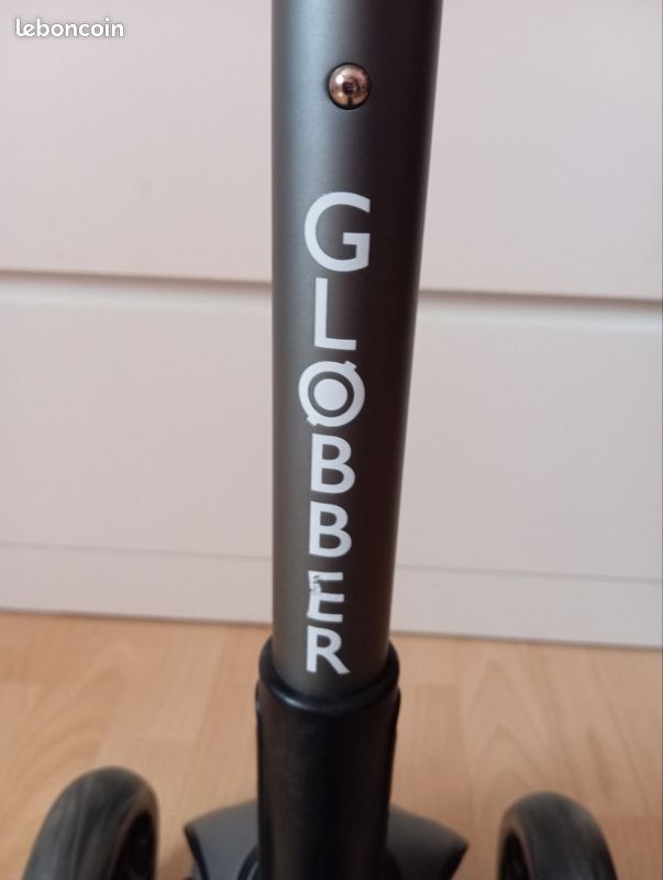 Globber Master Prime Trottinette Jeunesse Unisexe - 3 Roues Pliable Pour Enfants 4-14 Ans