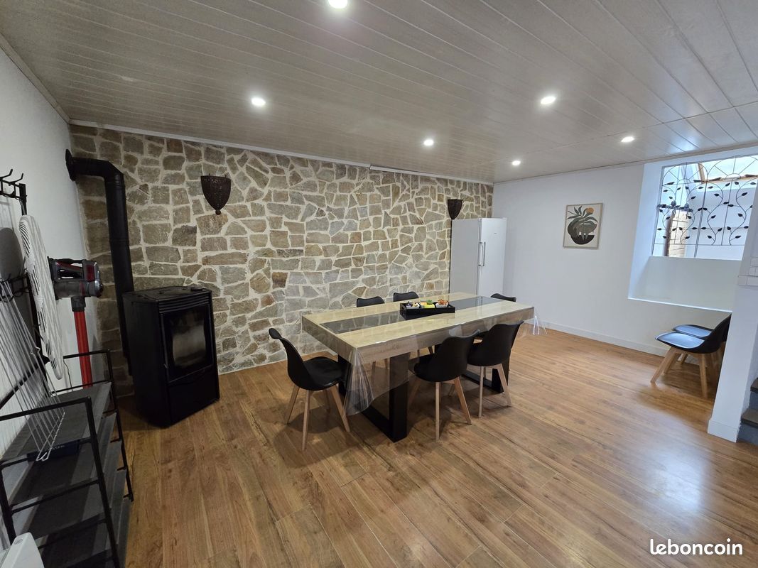 Maison 6 pièces 124 m² · à Saint-Joachim · 124 m² · 2 800 €/mois