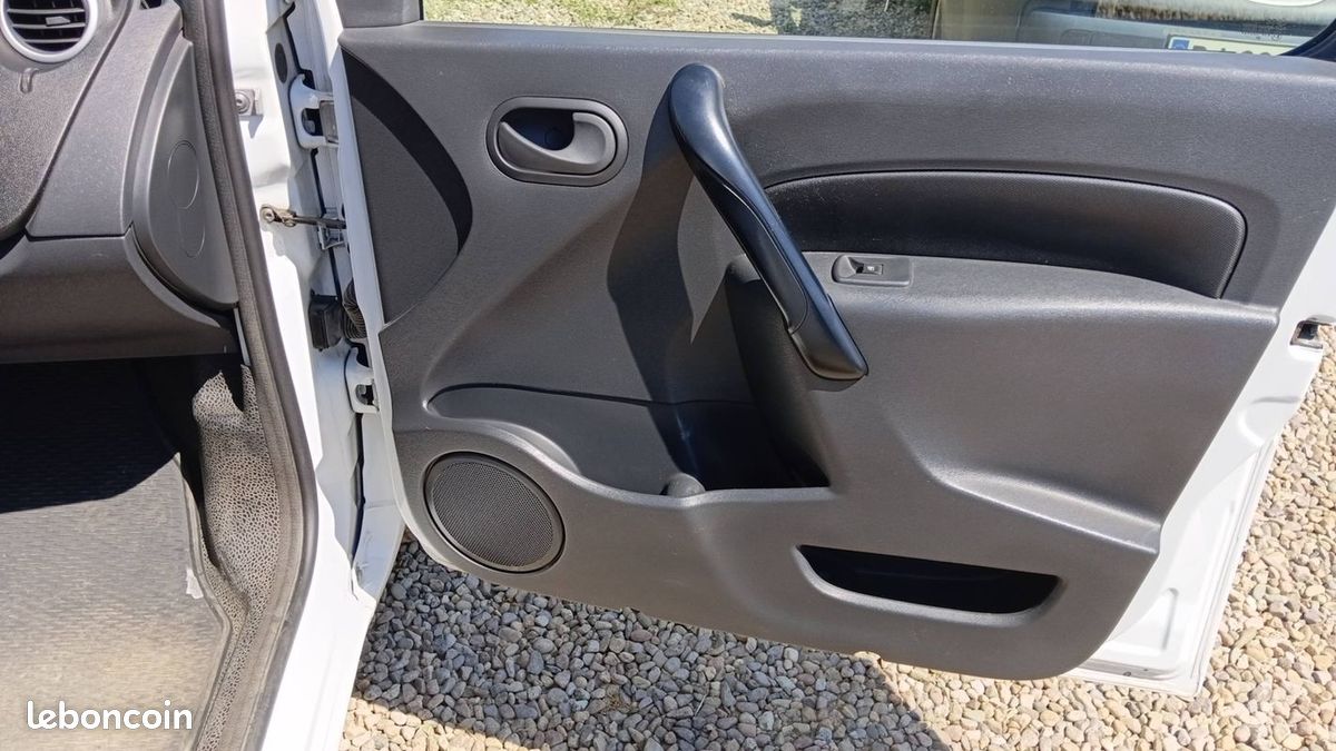 Renault Kangoo 1.5 dCi 110 Business (image 22)