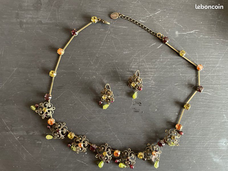 Parure collier boucles (image 1)