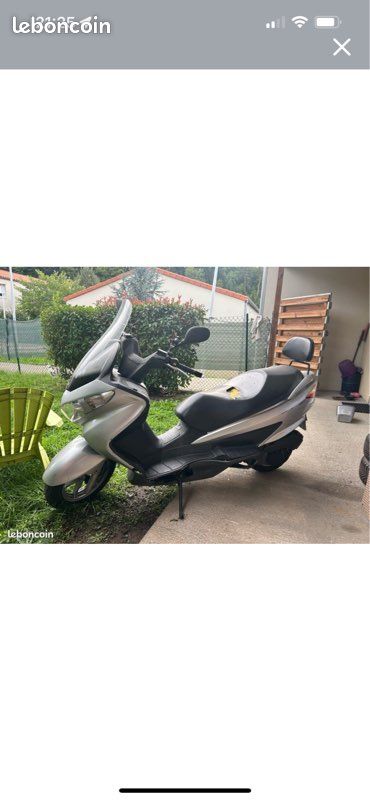 Scooter Suzuki burgman 125 Motos