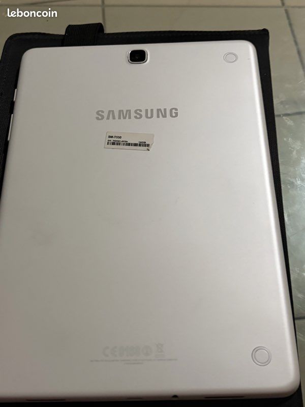 Tablette Samsung Galaxy Tab A 9.7 – SM-T550 – 16 Go (Wi-Fi) (image 7)