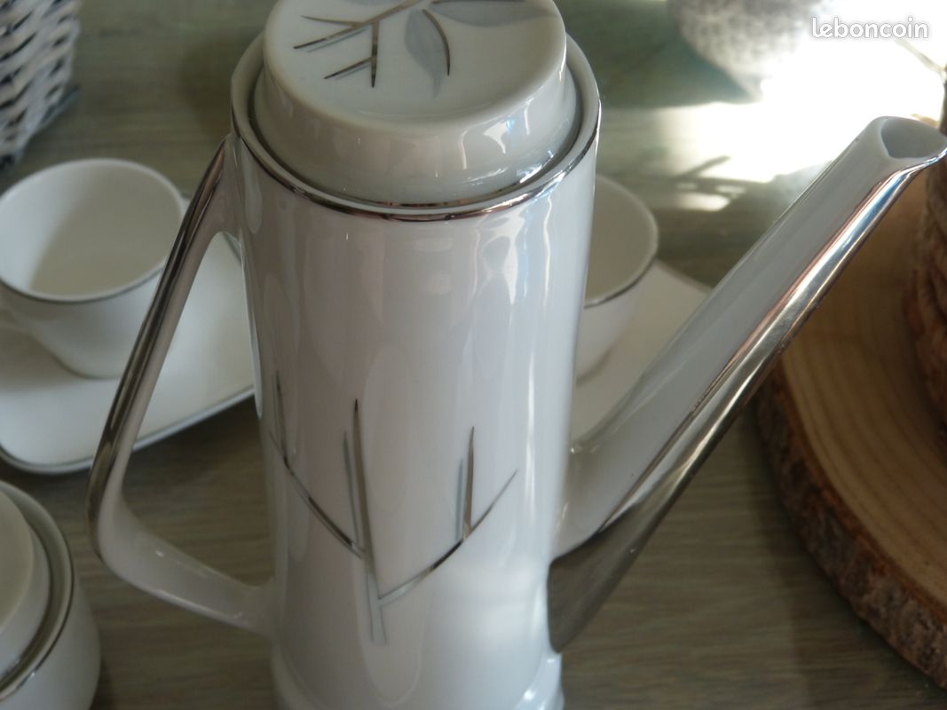Service à café en porcelaine, 6 tasses et sous tasses (image 13)