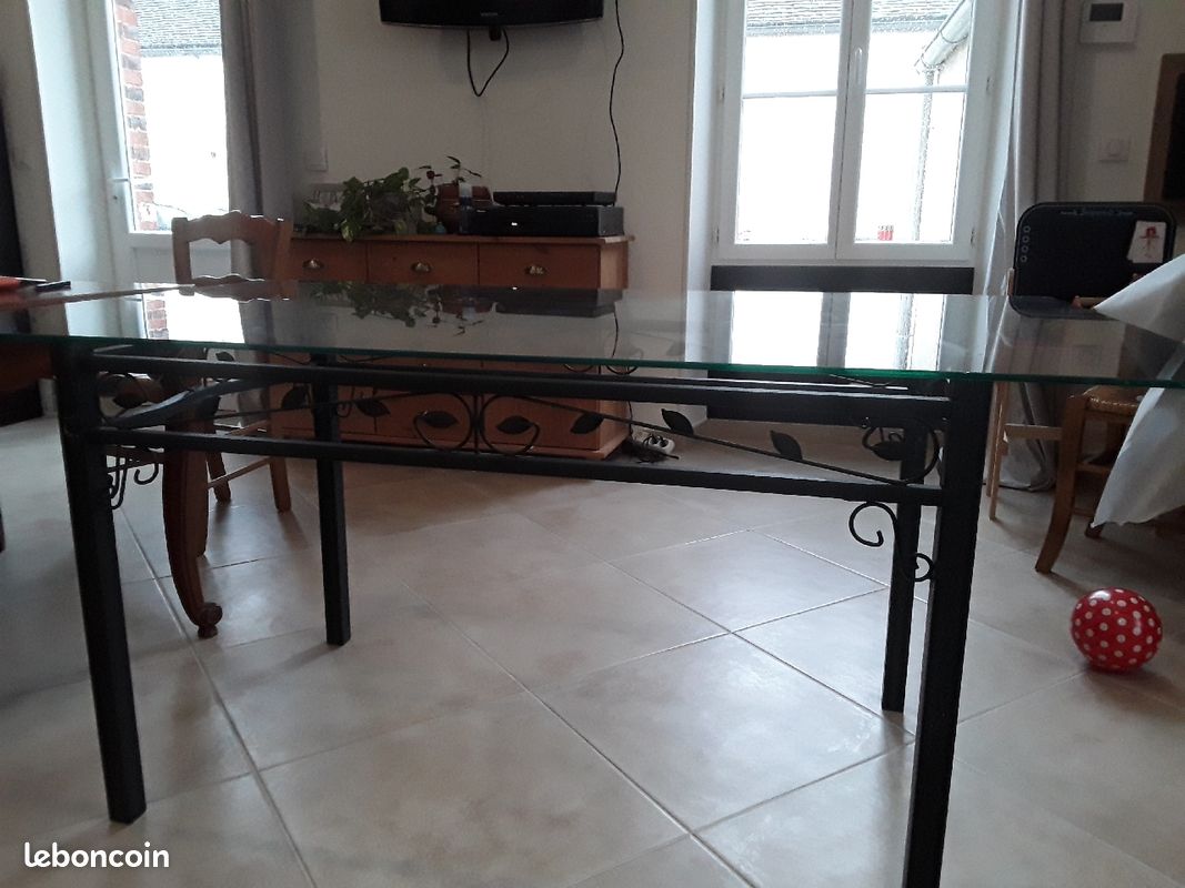Table en verre (image 2)