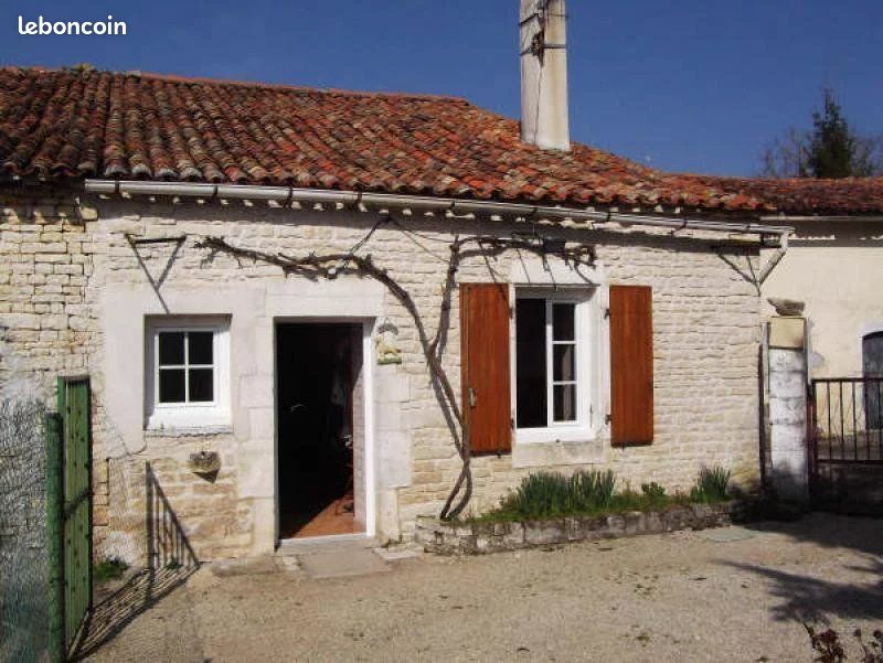 Maison 3 pièces 76 m² · à Les Gours · 76 m² · 65 000 €