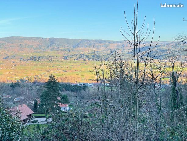 Terrain constructible à Saint-Ferréol-des-Côtes (3260 m²)