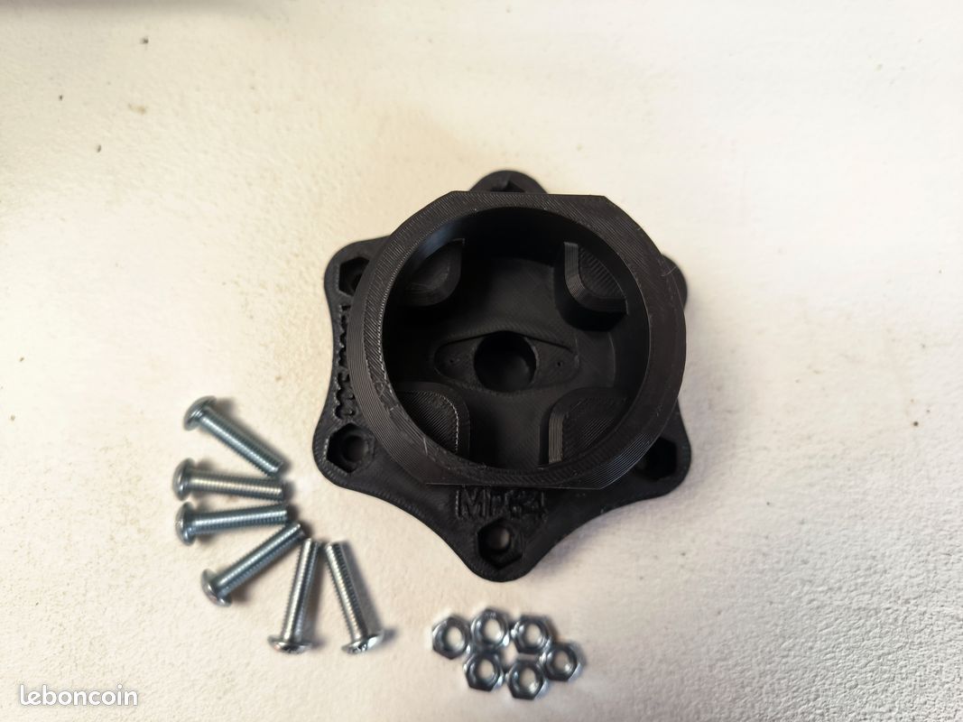 Archivo 3D gratis Adaptador de rueda Thrustmaster T300 - REFORZADO Archivo 3D gratis Adaptador de rueda Thrustmaster T300 - REFORZADO