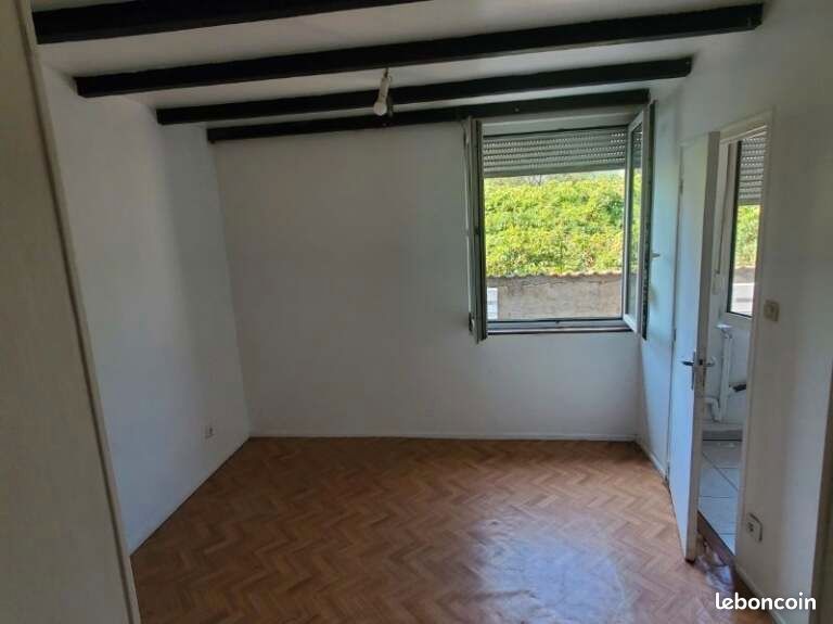 Appartement 3 pièces 75 m² · à Neuves-Maisons · 75 m² · 670 €