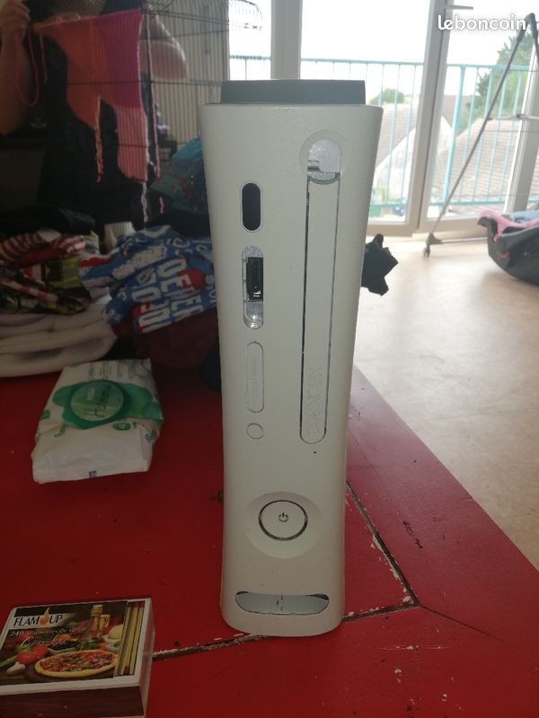 Xbox 360 (image 1)