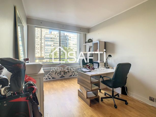 Appartement a louer paris-15e-arrondissement - 4 pièce(s) - 109 m2 - Surfyn