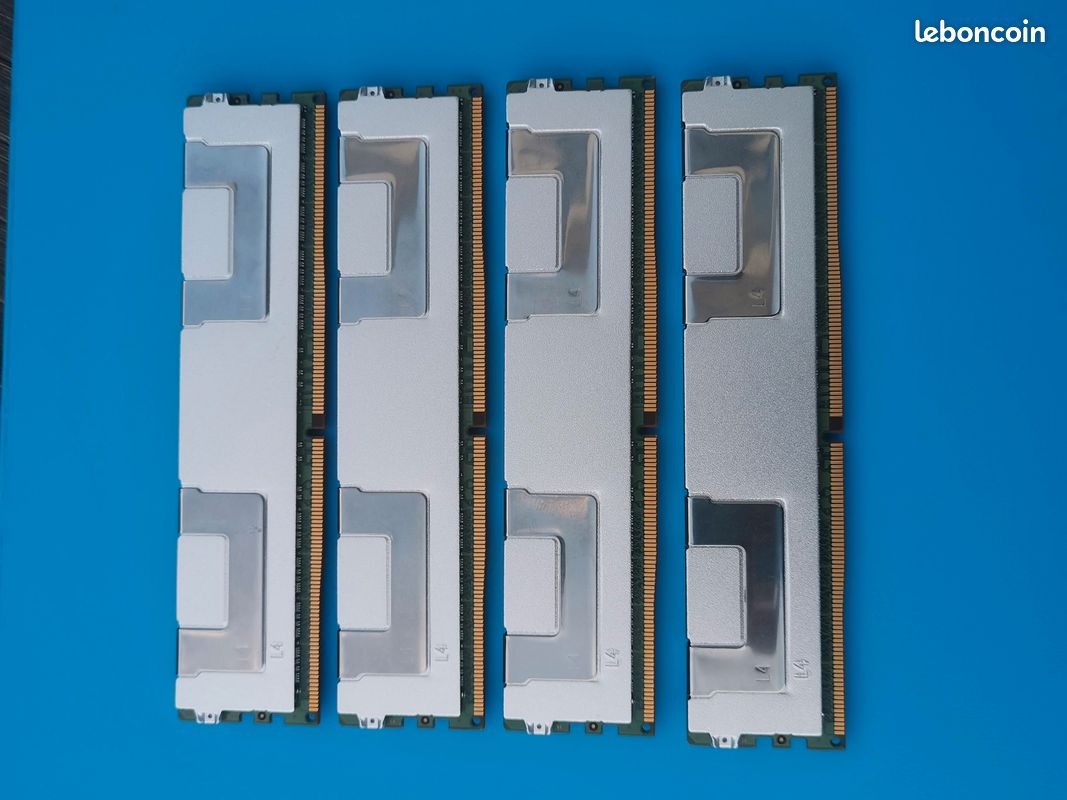 Mémoire RAM Serveur 2x4 Go ECC DDR2 PC2-5300 - Réf. HYS72T512220EP63S6C2 - Occasion Fonctionnelle, Traces De Manipulation