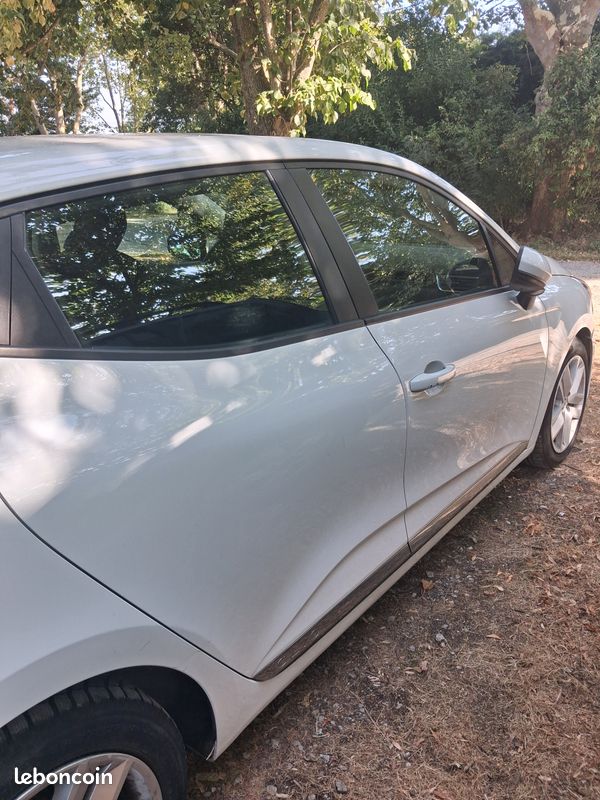 Clio 1.5 blue dci (image 1)
