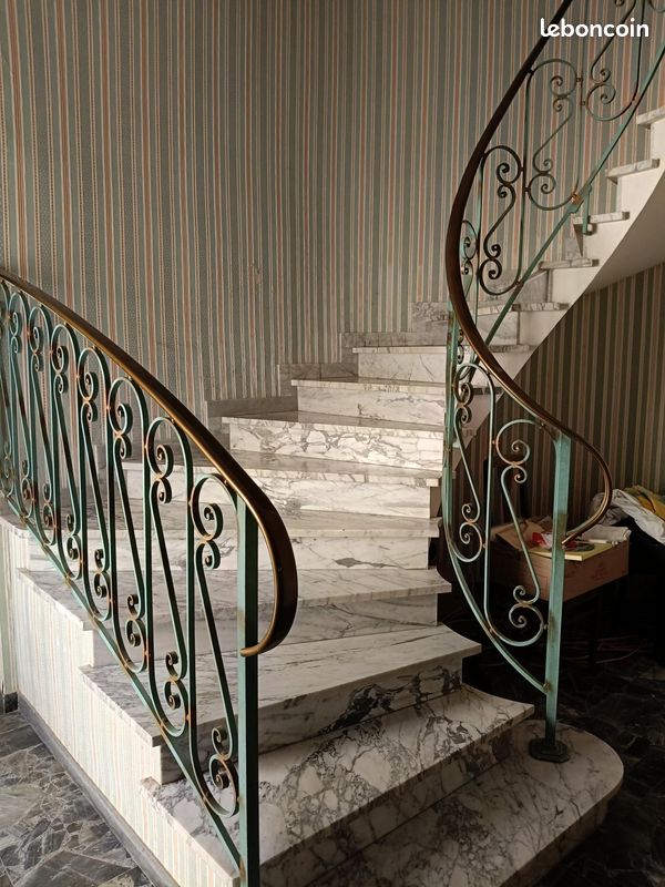 Maison 7 pièces 300 m² · à Argeliers · 300 m² · 241 000 €