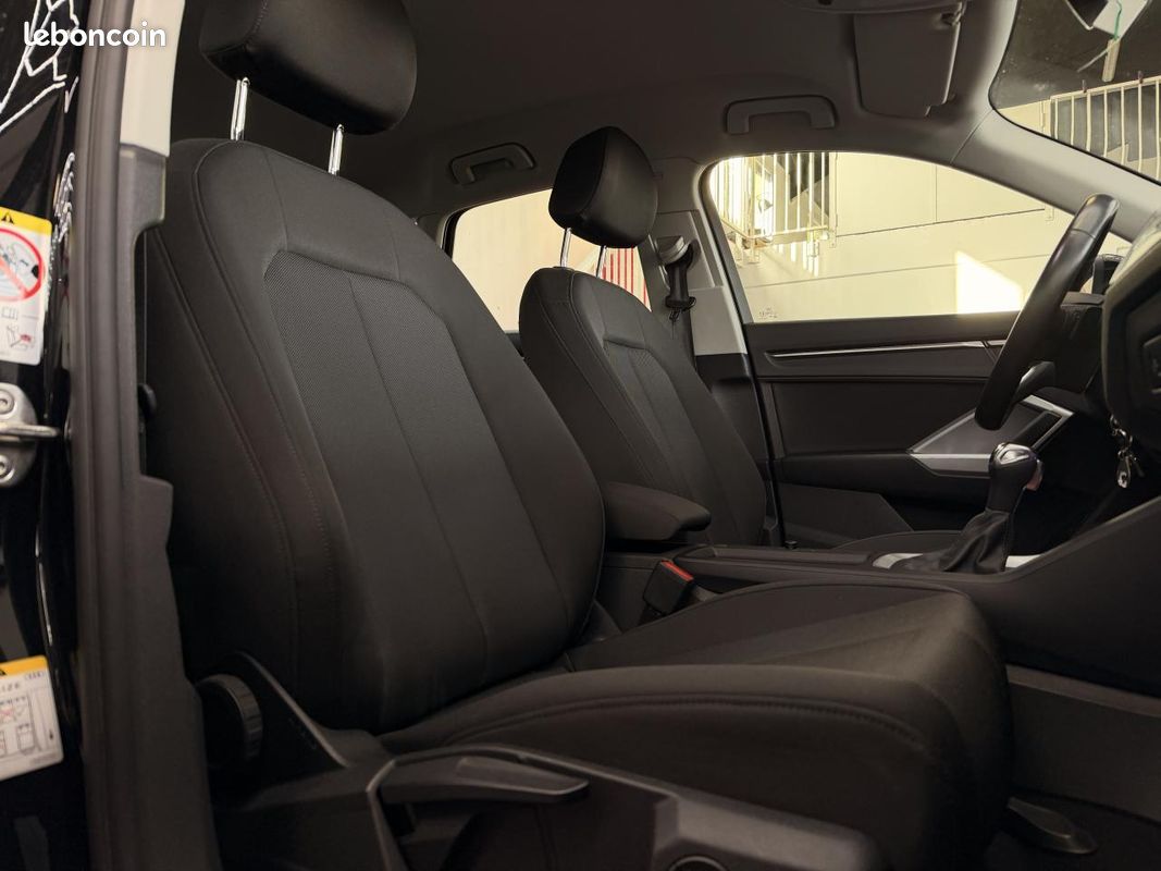AUDI Q3 (315 euros/mois) Business Line 35 TFSI 150CV S-tronic CAMERA CARPLAY (image 19)