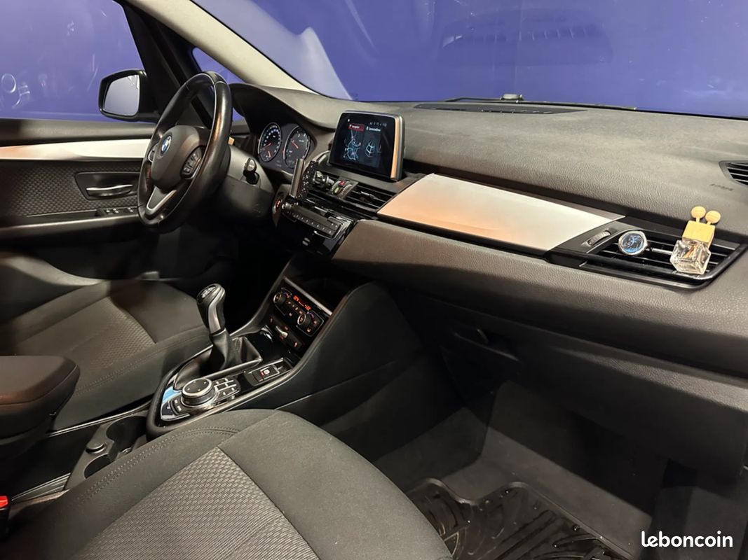 BMW Série 2 Gran Tourer 1.5 D 116ch Business Design - 2019 - 7 places - Bluetooth - Navigation (image 18)