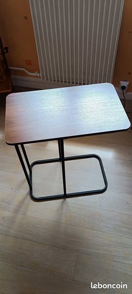 Table d'appoint (image 1)