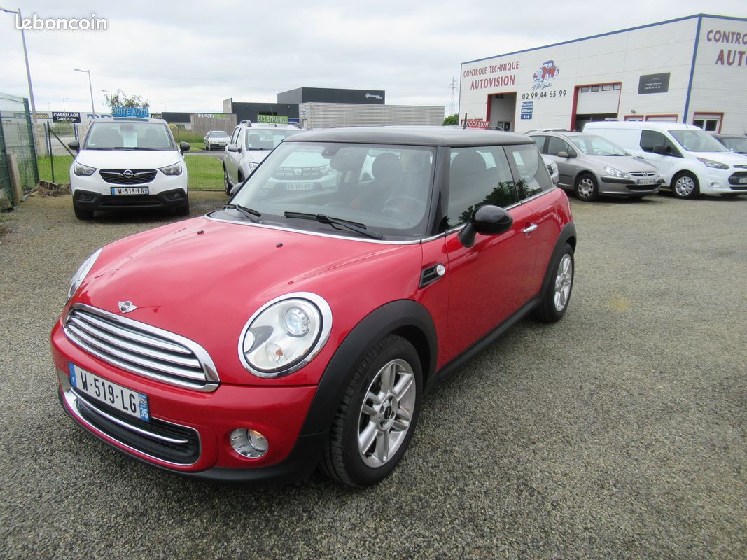 Superbe mini cooper 1.6l 122cv faible kms (image 1)