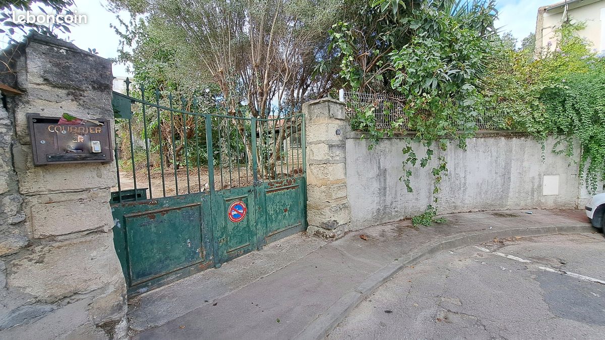 Terrain 450 m² · à Montpellier · 450 m² · 484 500 €