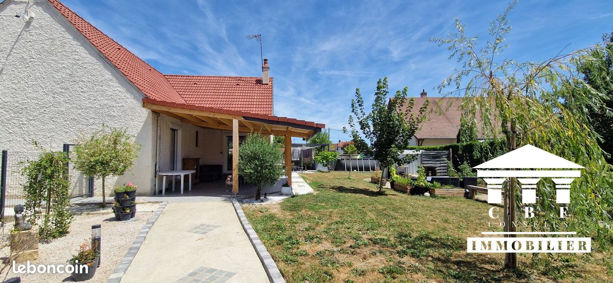 Maison 6 pièces 144 m² · à Saint-Germain-du-Plain · 144 m² · 239 000 €