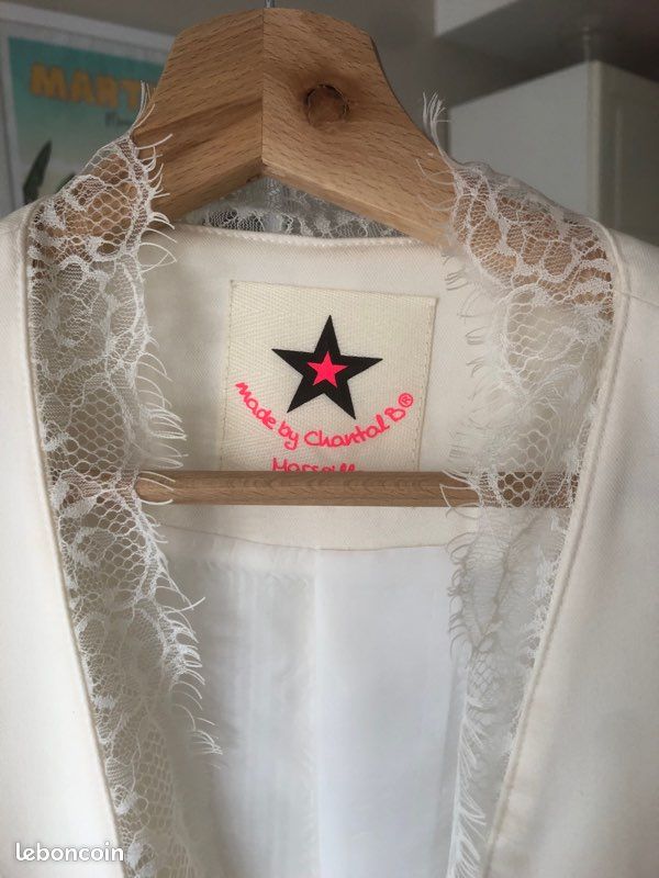 Veste femme blanche jamais portée (image 3)