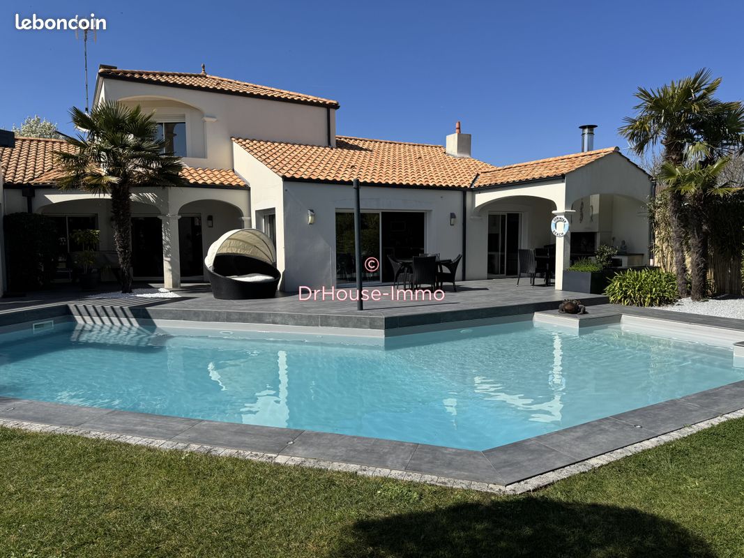 Maison 6 pièces 183 m² · aux Sables-d'Olonne · 183 m² · 950 000 €