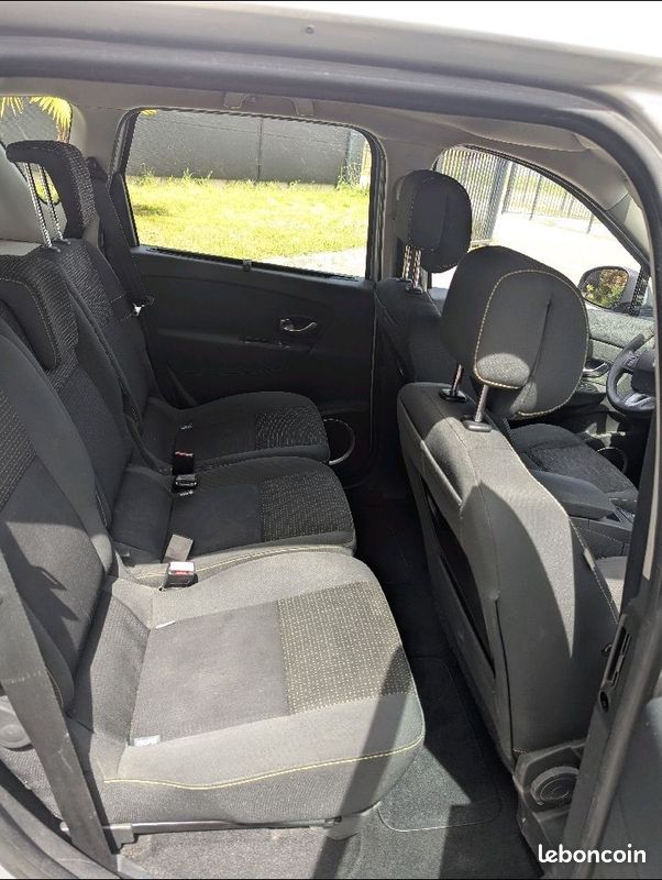 Renault SCENIC III 1.5 DCI 105CH AUTHENTIQUE (image 3)