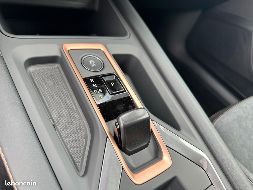 CUPRA Leon 1.5 eTSI Hybrid 150 ch DSG7 V (image 12)