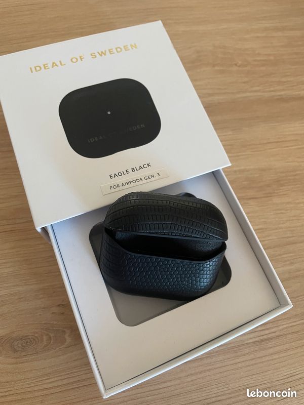 Boitier de charge air pod A2897 + Coque neuve