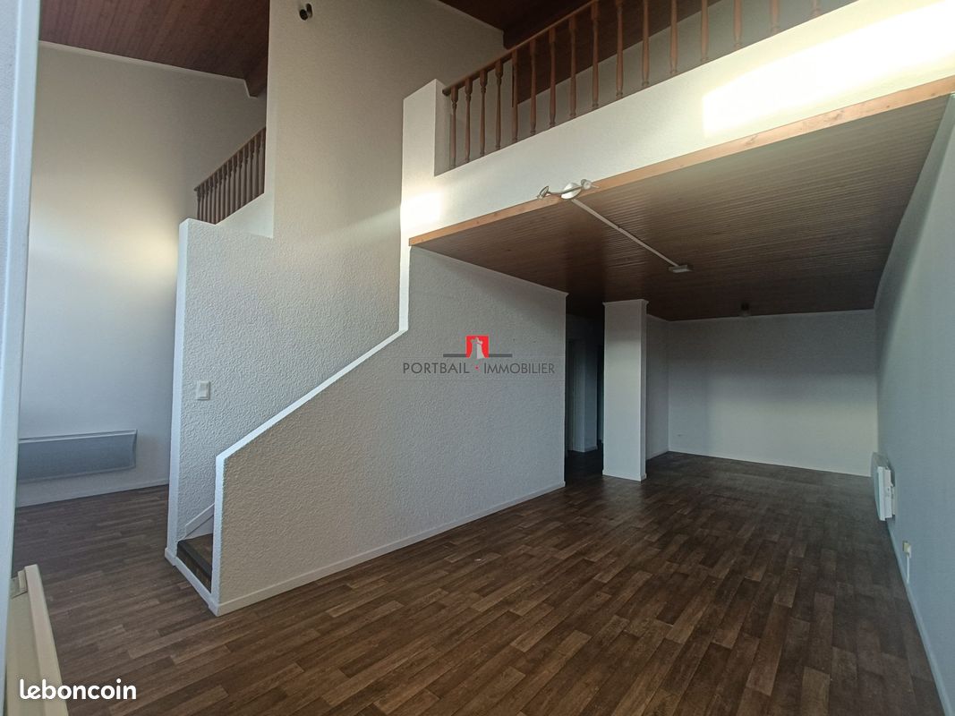 Appartement 3 pièces 107 m² · à Blaye · 107 m² · 750 €/mois
