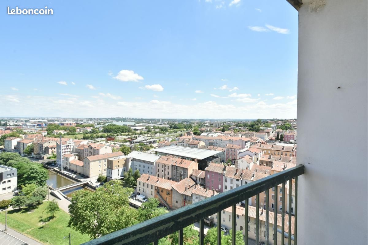 Appartement 2 pièces 46 m² · à Oullins-Pierre-Bénite · 46 m² · 916 €/mois
