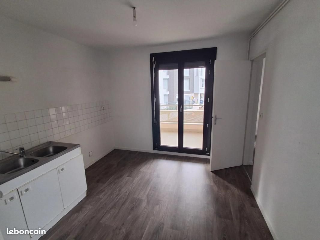 Appartement 3 pièces 56 m² · à Saint-Étienne · 56 m² · 450 €/mois