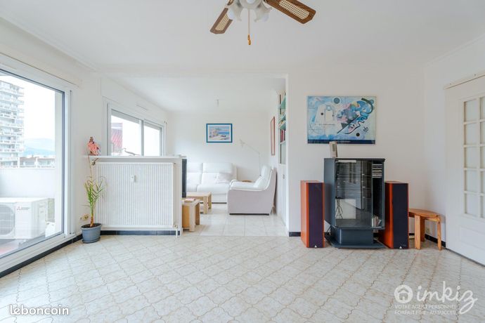 Dernier étage avec vue – Grand T3 lumineux de 81m² — 4