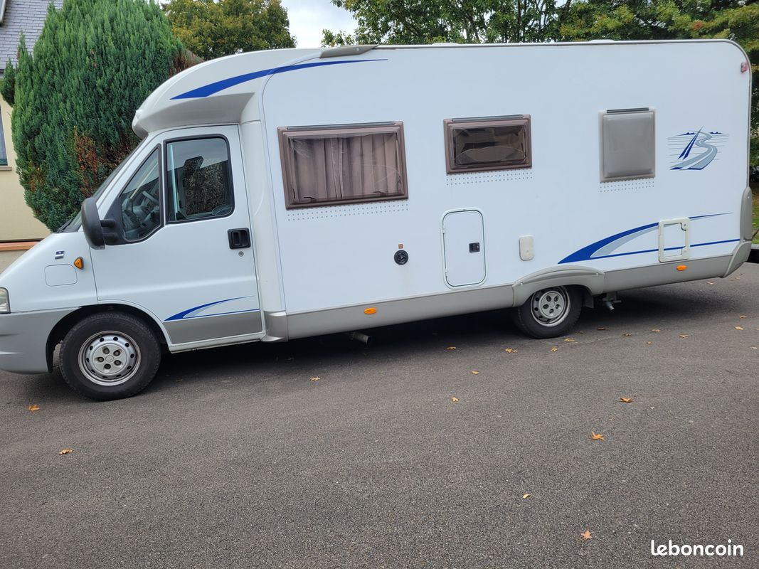 Camping car BURSTNER SOLANO T 615 Fiat Ducato 2.8 L 127 CV - Caravaning