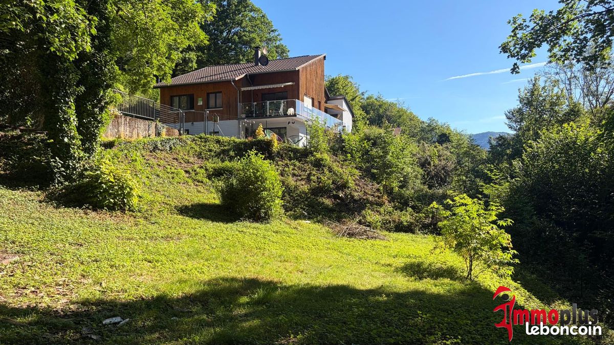Maison 8 pièces 232 m² · à Husseren-Wesserling · 232 m² · 629 500 €