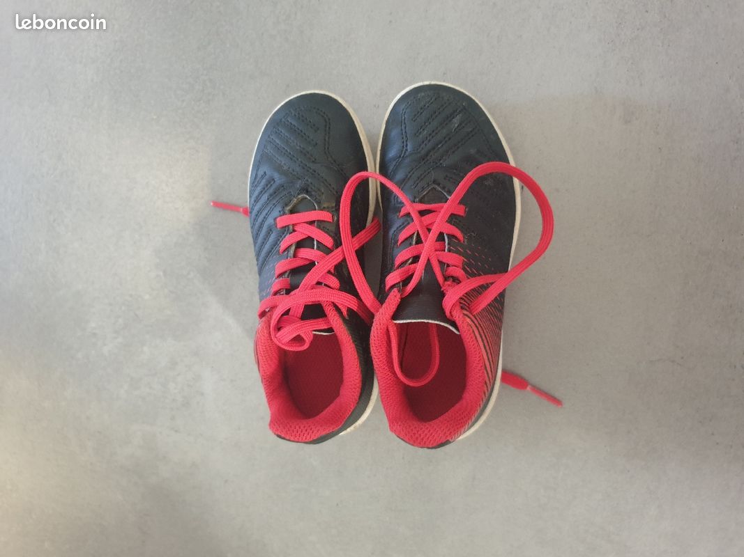 Chaussures foot Crampons moul?�s - Sport & Plein air