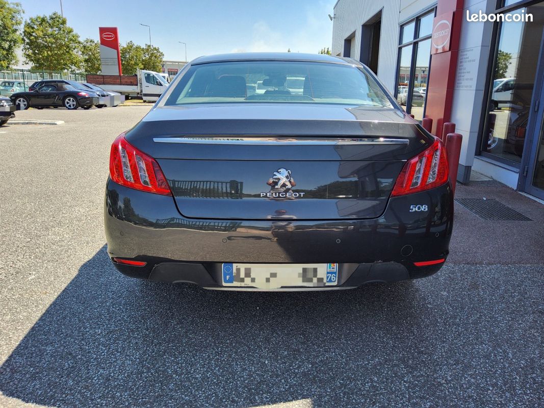 PEUGEOT 508 HYBRID4 2.0 HDi 163ch FAP BMP6 + Electric 37ch Féline (image 6)