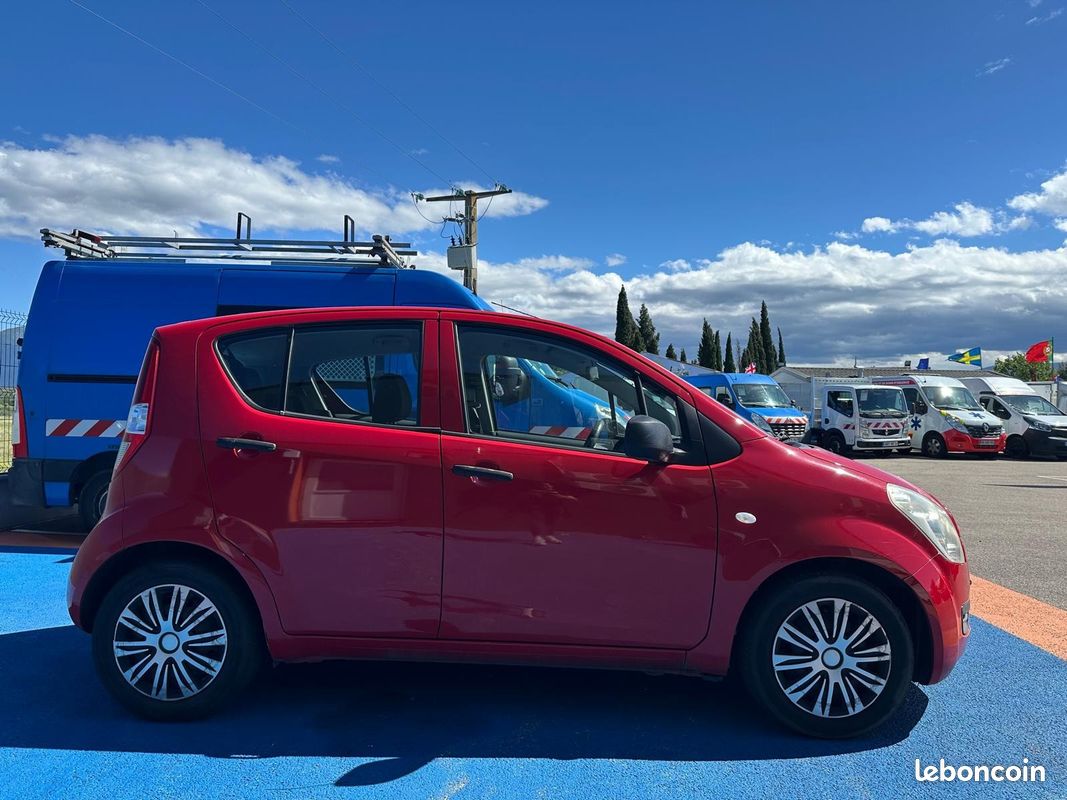 Suzuki splash suzuki splash 1.0 gl (image 9)