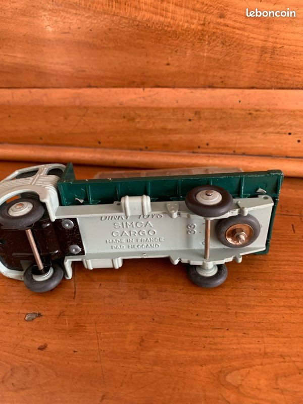 Dinky - Dinky Toys / Atlas - SIMCA CARGO Miroitier SAINT-GOBAIN gris réf. 33C Neuf NBO 1/43