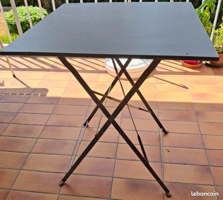 Table de jardin pliante carrée (image 1)