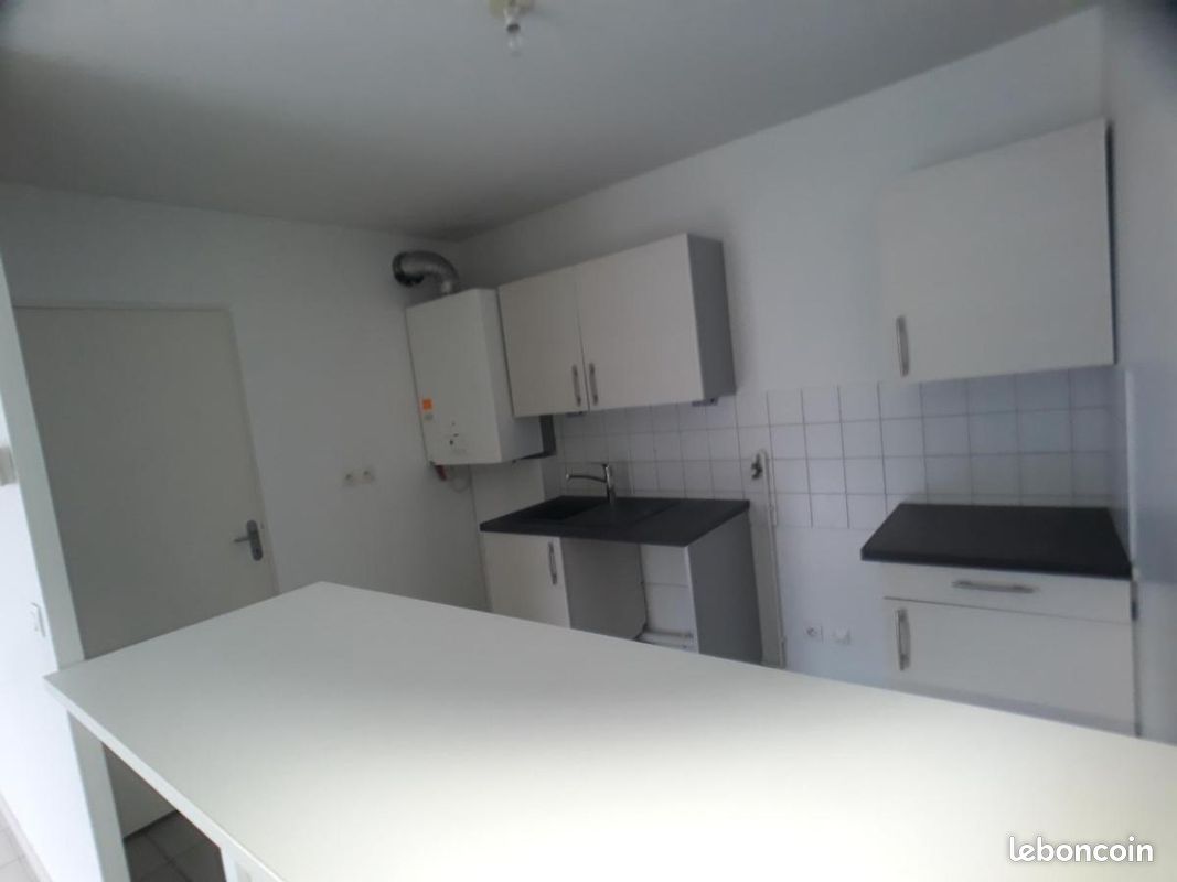 Appartement 4 pièces 91 m² · à Sathonay-Camp · 91 m² · 1 178 €/mois