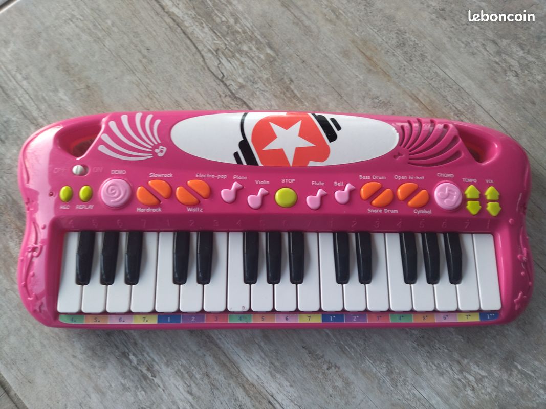 Piano 32 touches (image 1)