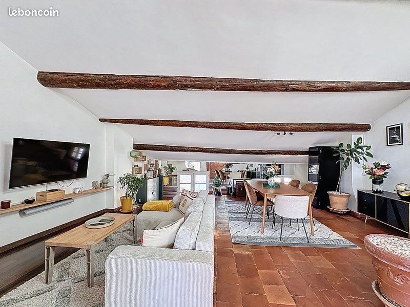 Maison 6 pièces 188 m² · à Corneilhan · 188 m² · 259 000 €