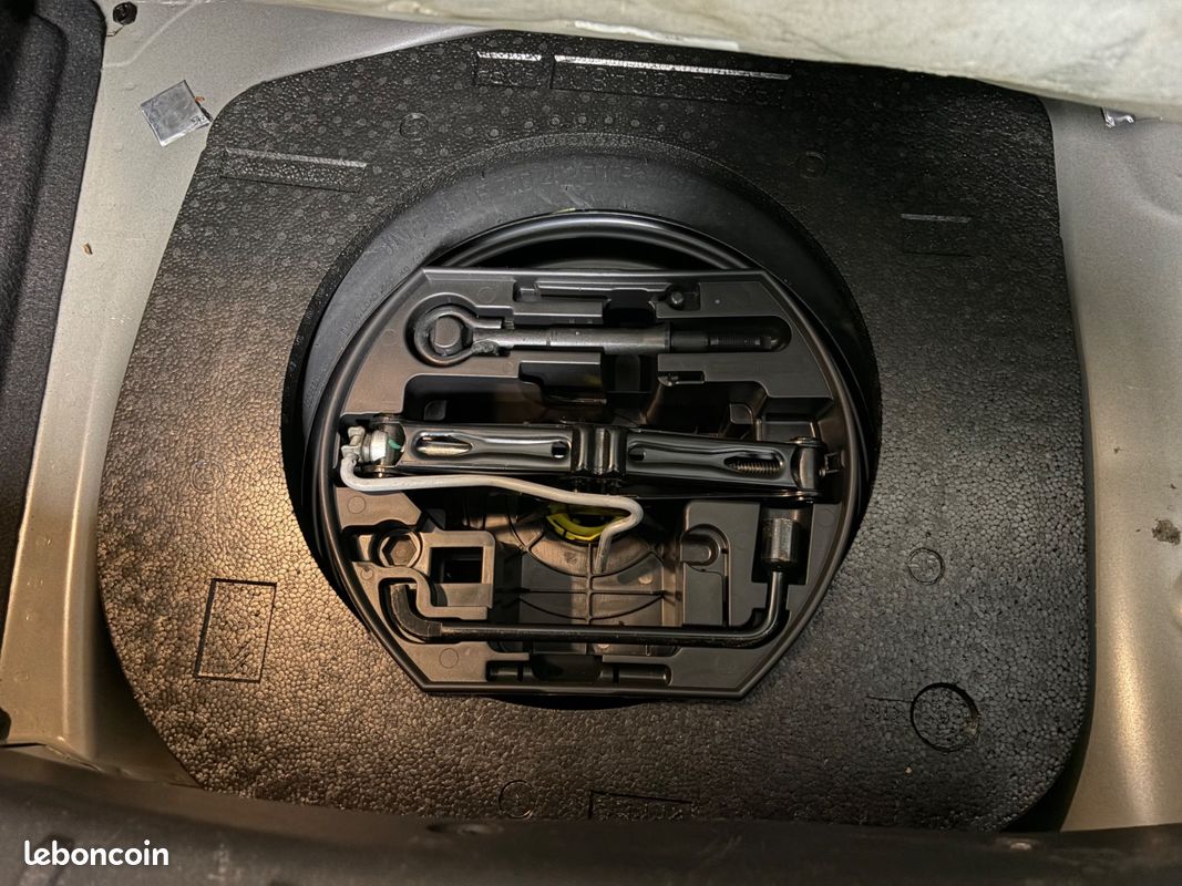 Citroën C3 1.6 HDi 92 Tendance confort (image 44)