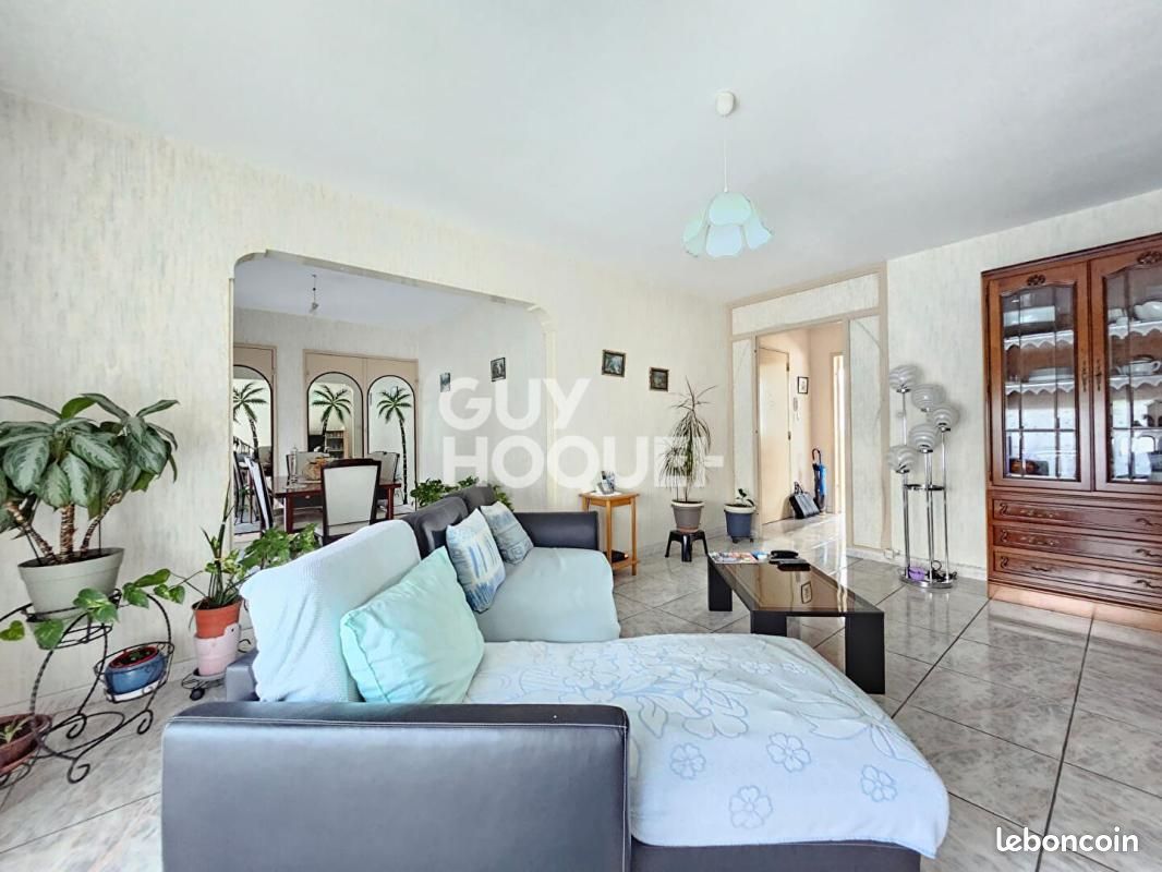 Appartement 4 pièces 74 m² · à Rillieux-la-Pape · 74 m² · 149 900 €