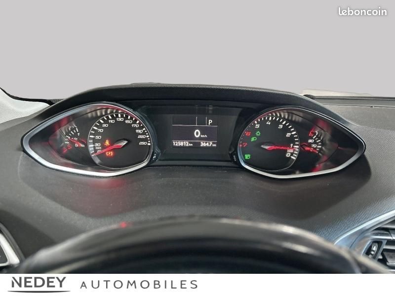 Peugeot 308 1.2 PureTech 130ch S&S Allure EAT6 (image 10)