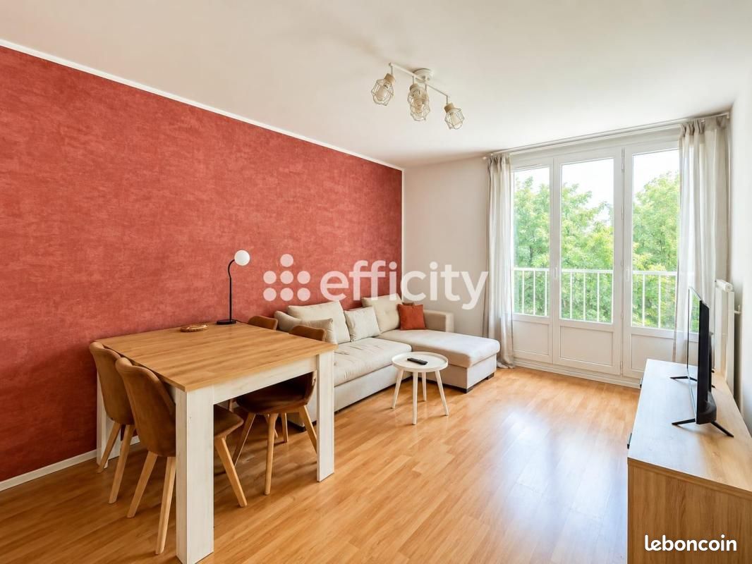 Appartement 5 pièces 87 m² · à Grenoble · 87 m² · 450 €/mois
