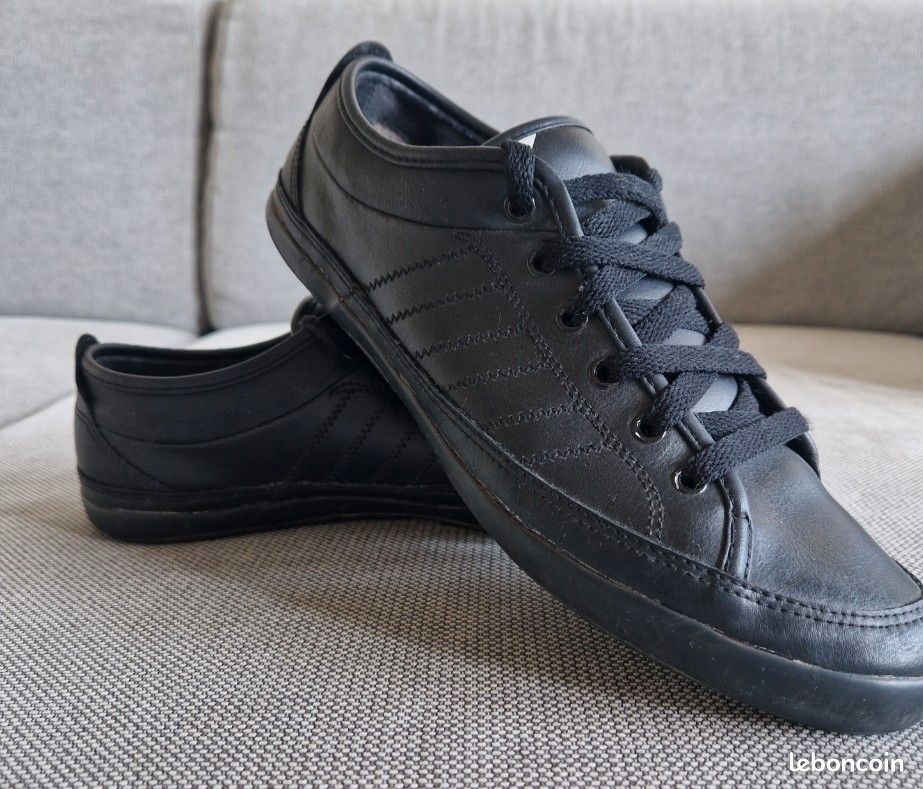Baskets ADIDAS Nizza noires taille 42 - Chaussures
