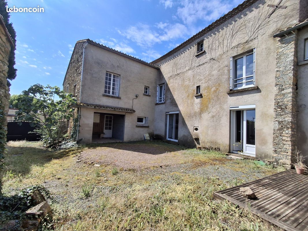 Maison 6 pièces 203 m² · à Chantonnay · 203 m² · 207 900 €