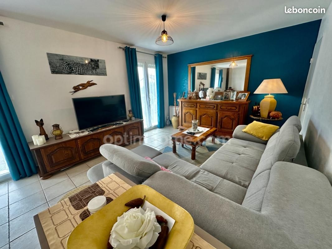 Maison 4 pièces 103 m² · à Béruges · 103 m² · 165 000 €